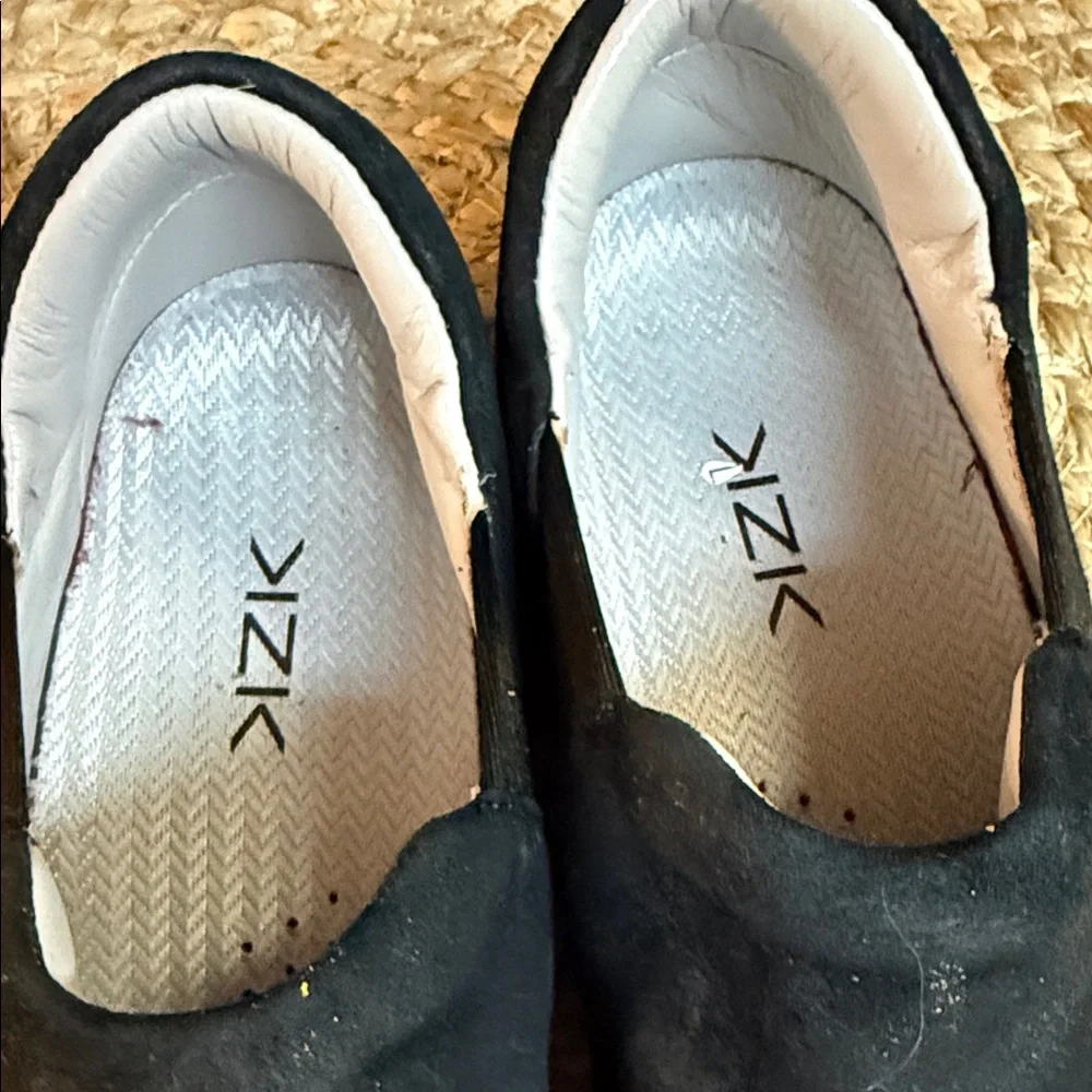 Ziki Women's Black Slip-On Sneakers - Picture 2 of 6